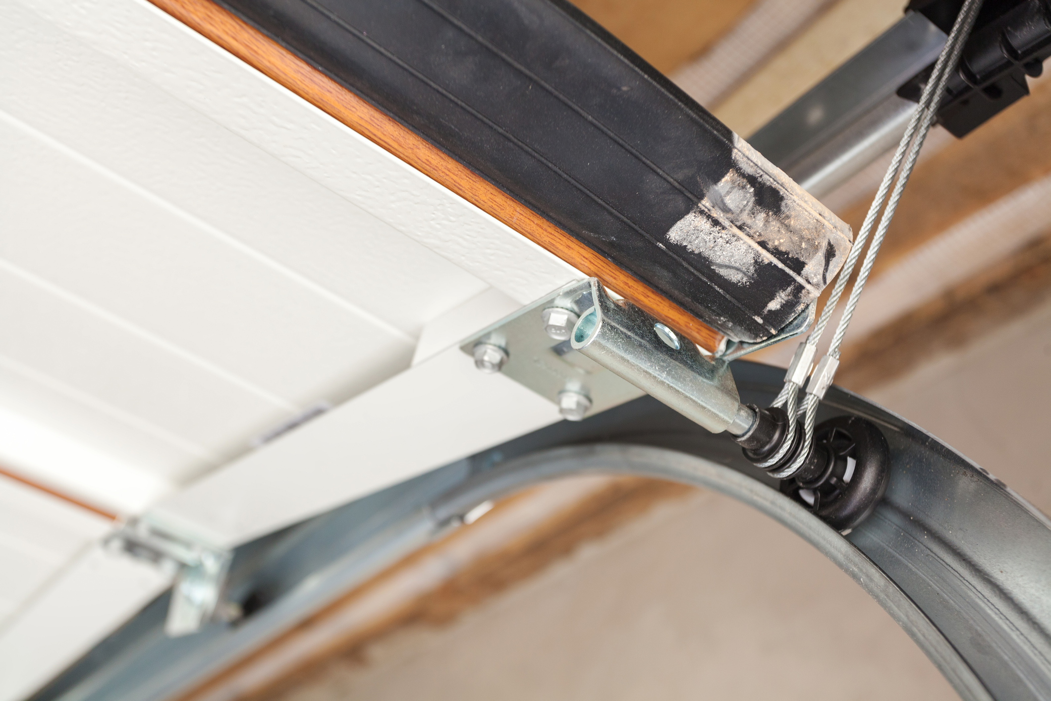 Garage door spring and cable repair Indianapolis metro